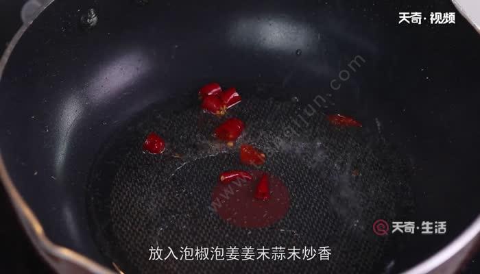 酸菜鸭血粉丝汤的做法